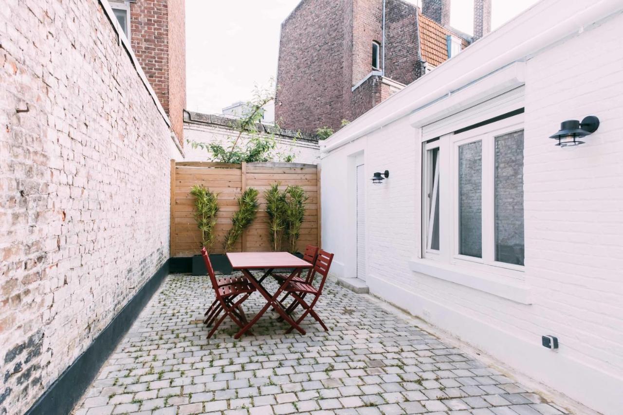 Charming Apartment With Terrace In Lille Exterior photo